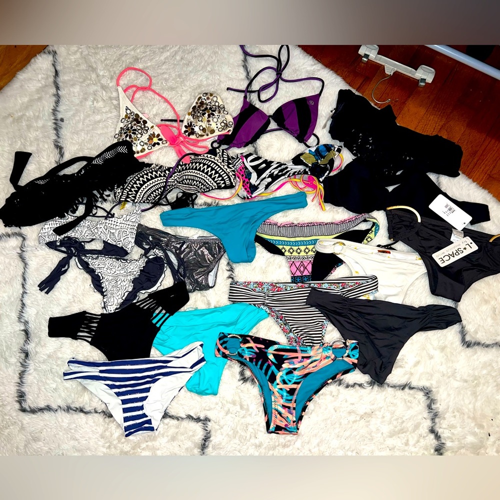 Bundle of bikinis xs/s